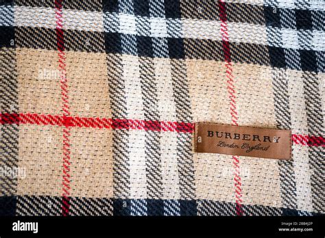 burberry falso e original